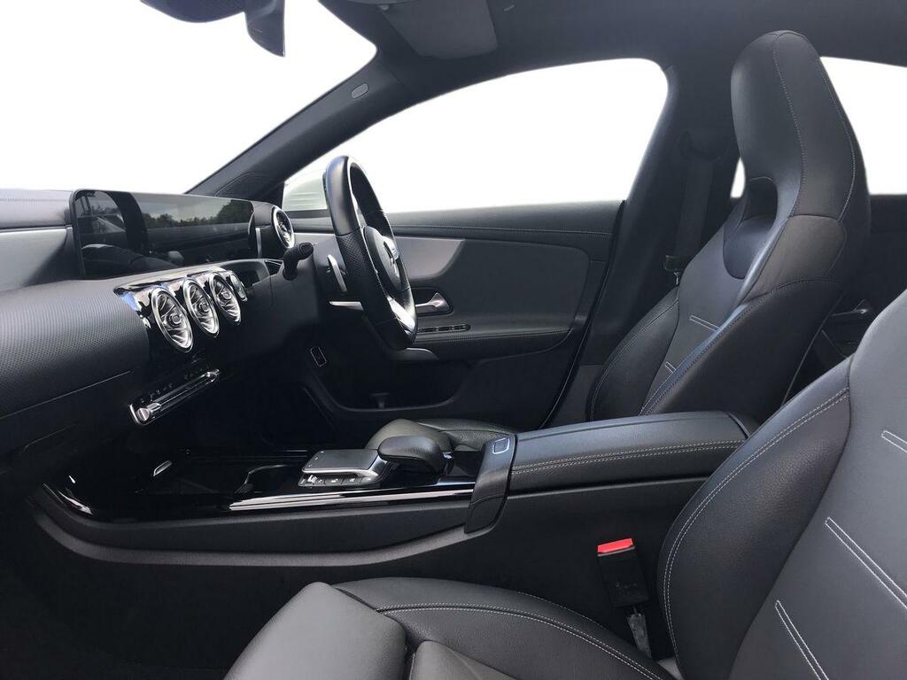 Mercedes-Benz CLA Class Cla 200 Amg Line Premium Plus Tip WF71FVX White #5