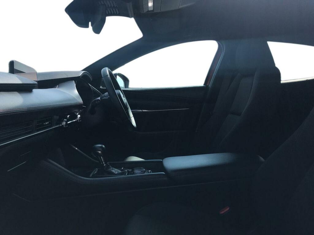 Mazda 3 2.5 E-skyactiv G Mhev 140 Homura Red #5