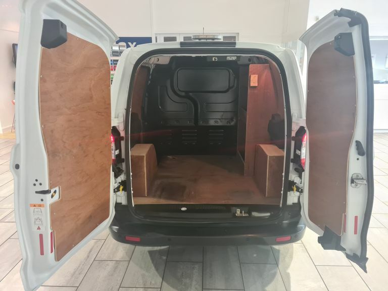 Ford Transit Courier 1.5 Tdci Van 6 Speed White #6