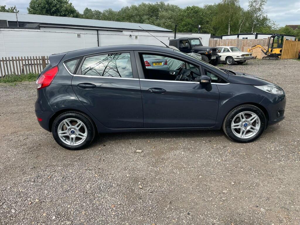 Ford Fiesta 1.25 Zetec Euro 5 FH62ZKC Grey #4