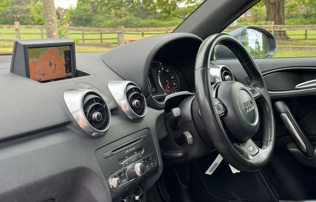 Audi A1 1.4 Tfsi S Line S Tronic 2011 Red #10