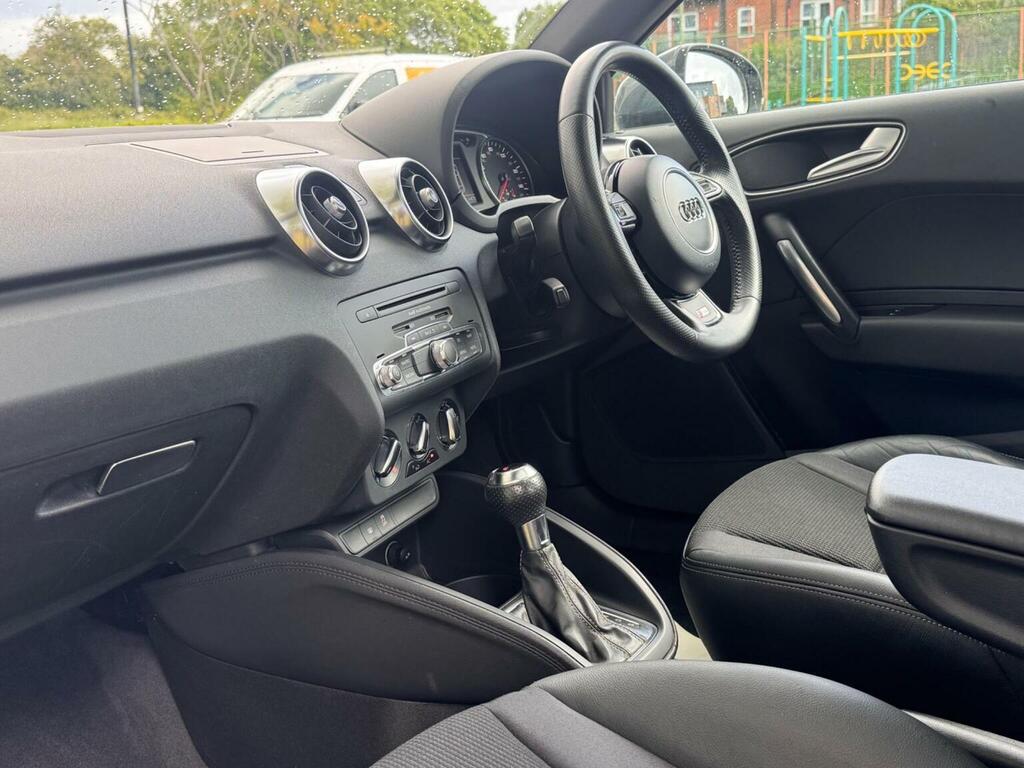 Audi A1 1.4 Tfsi S Line S Tronic 2011 Red #30