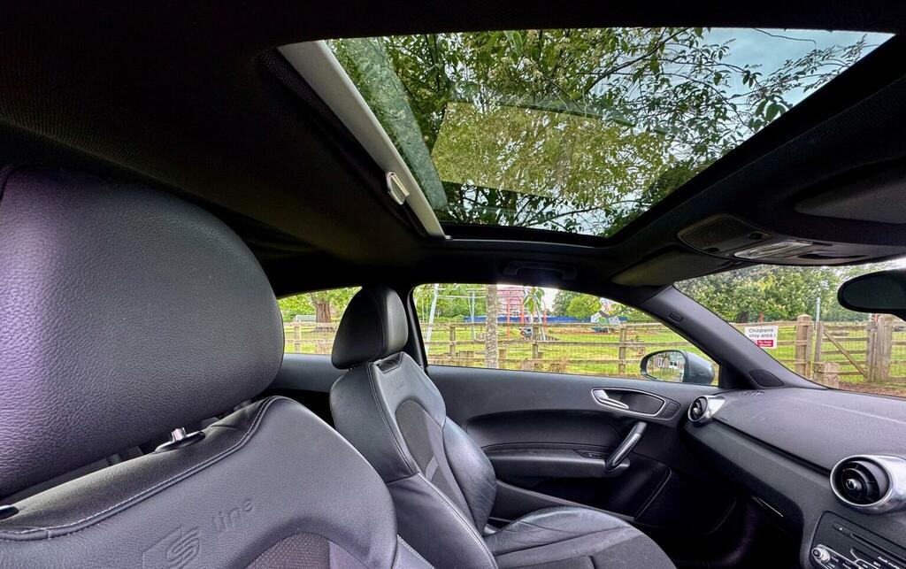 Audi A1 1.4 Tfsi S Line S Tronic 2011 Red #11