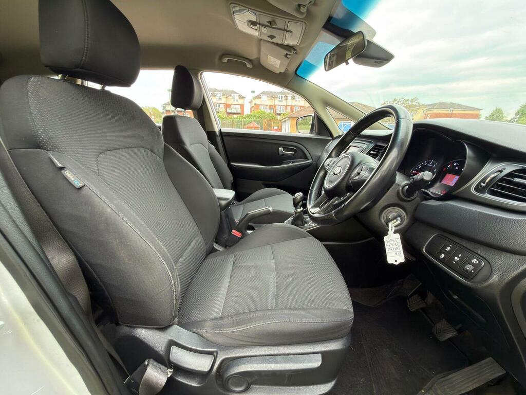 Kia Carens Silver #25