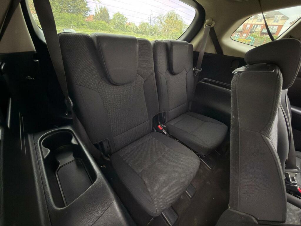 Kia Carens Silver #36