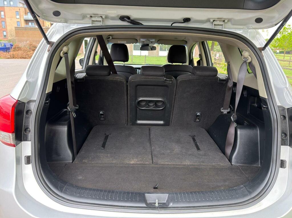 Kia Carens Silver #21