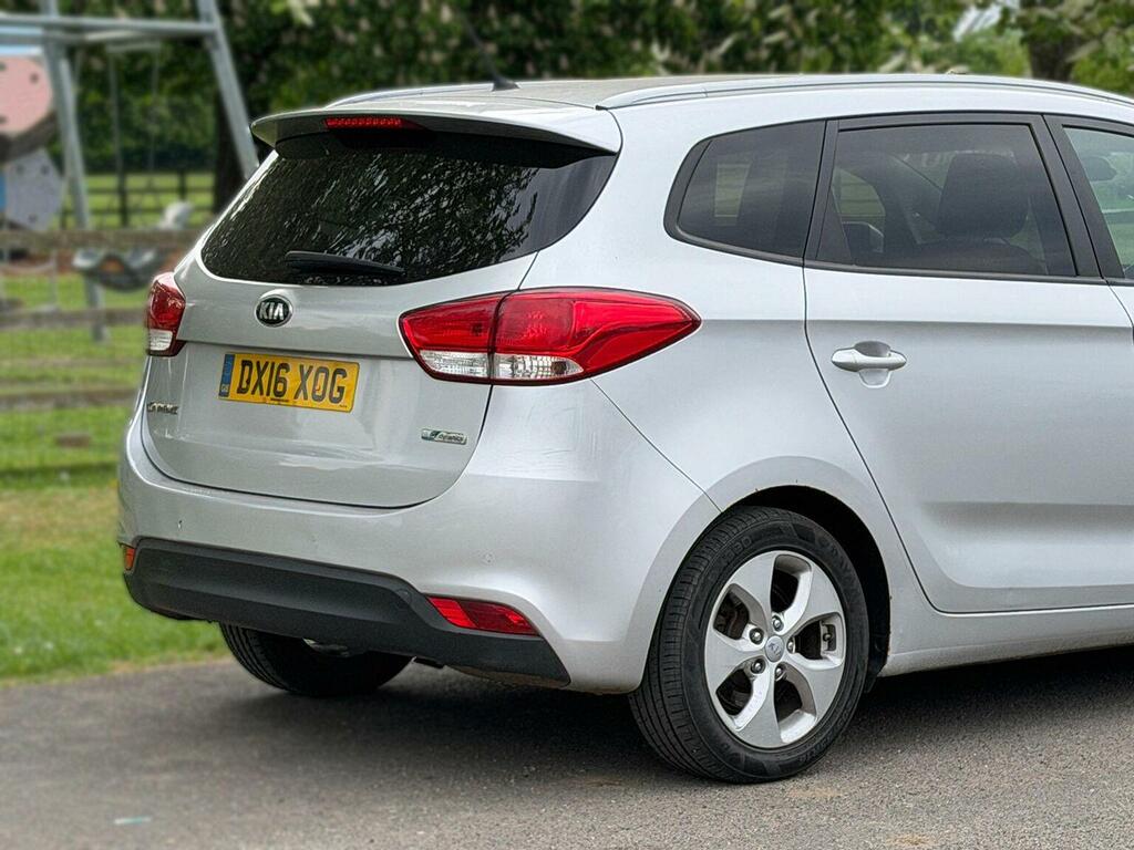 Kia Carens Silver #9