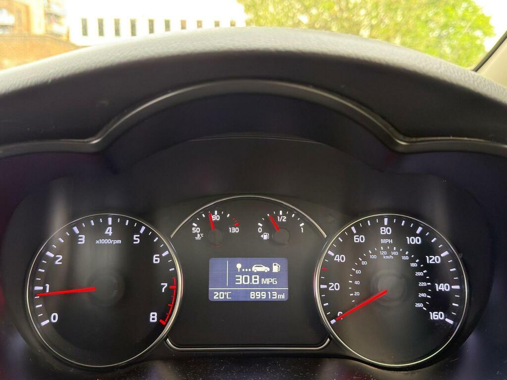 Kia Carens Silver #44