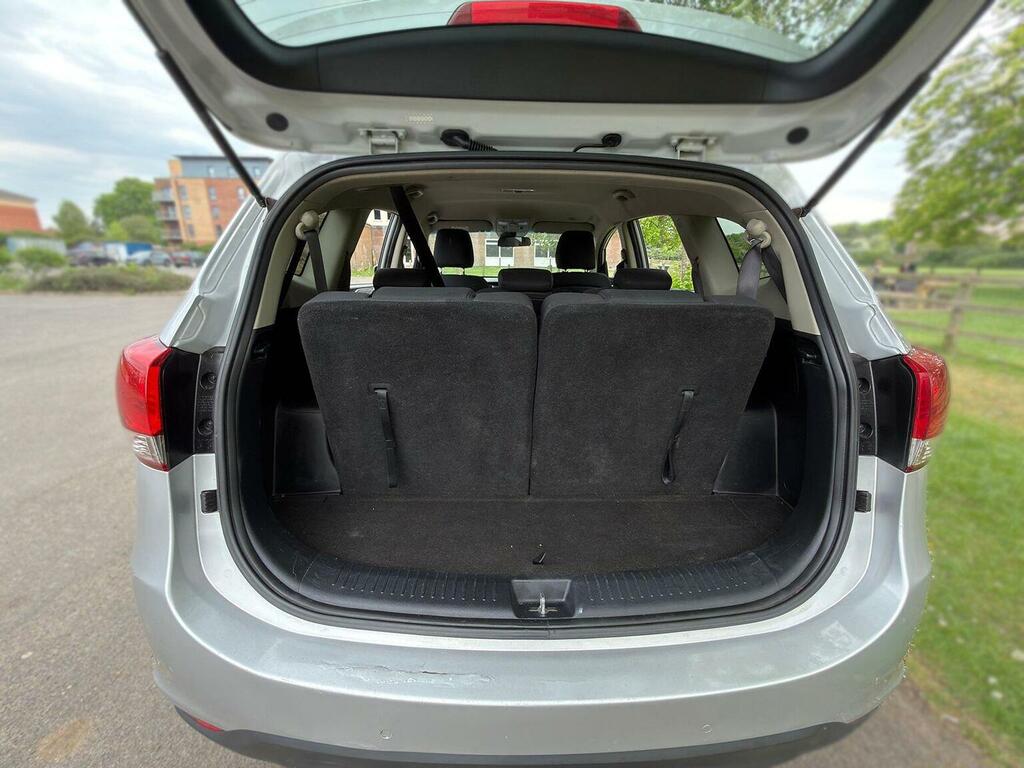 Kia Carens Silver #20