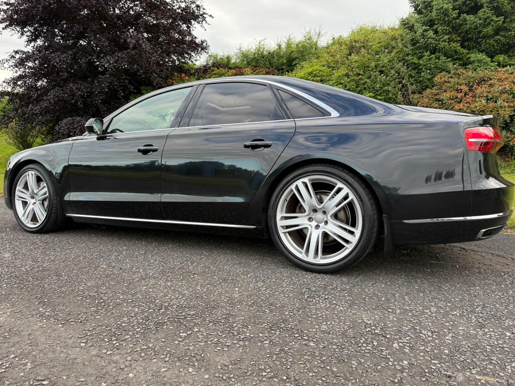 Audi A8 Sport Executive Black #5