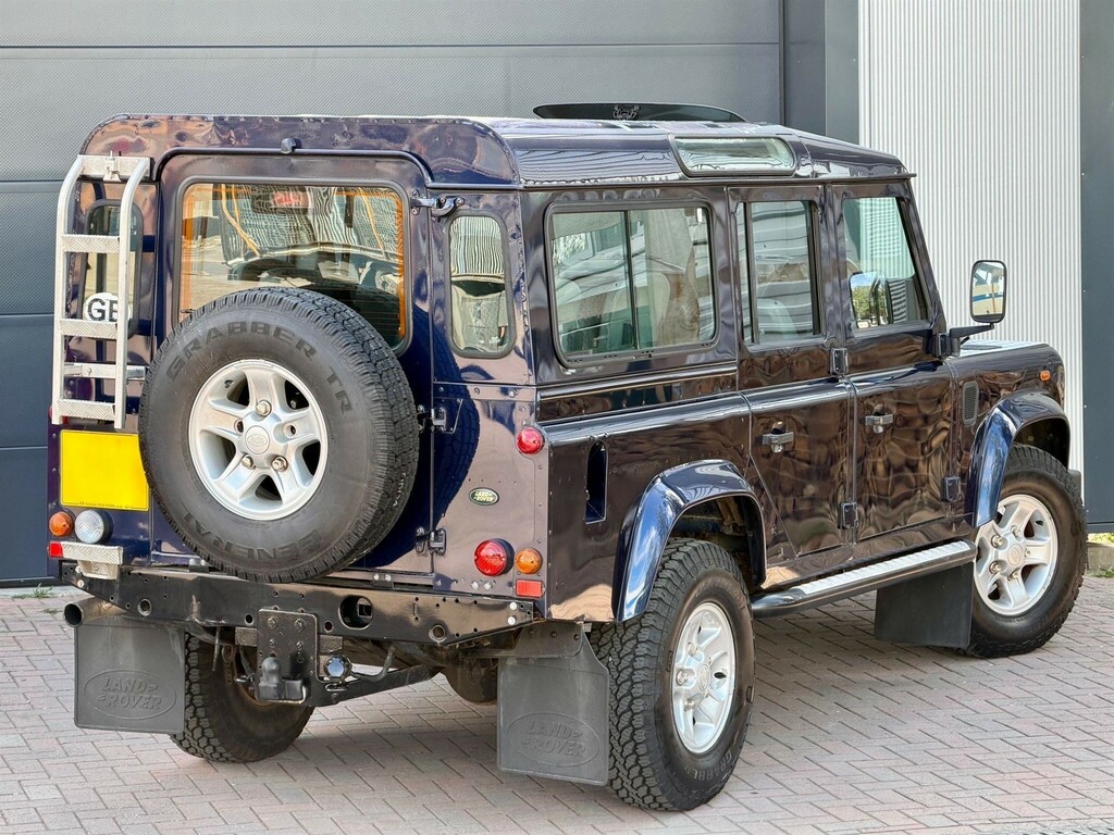 Land Rover Defender 110 110 2.5 Td5 County Green #7