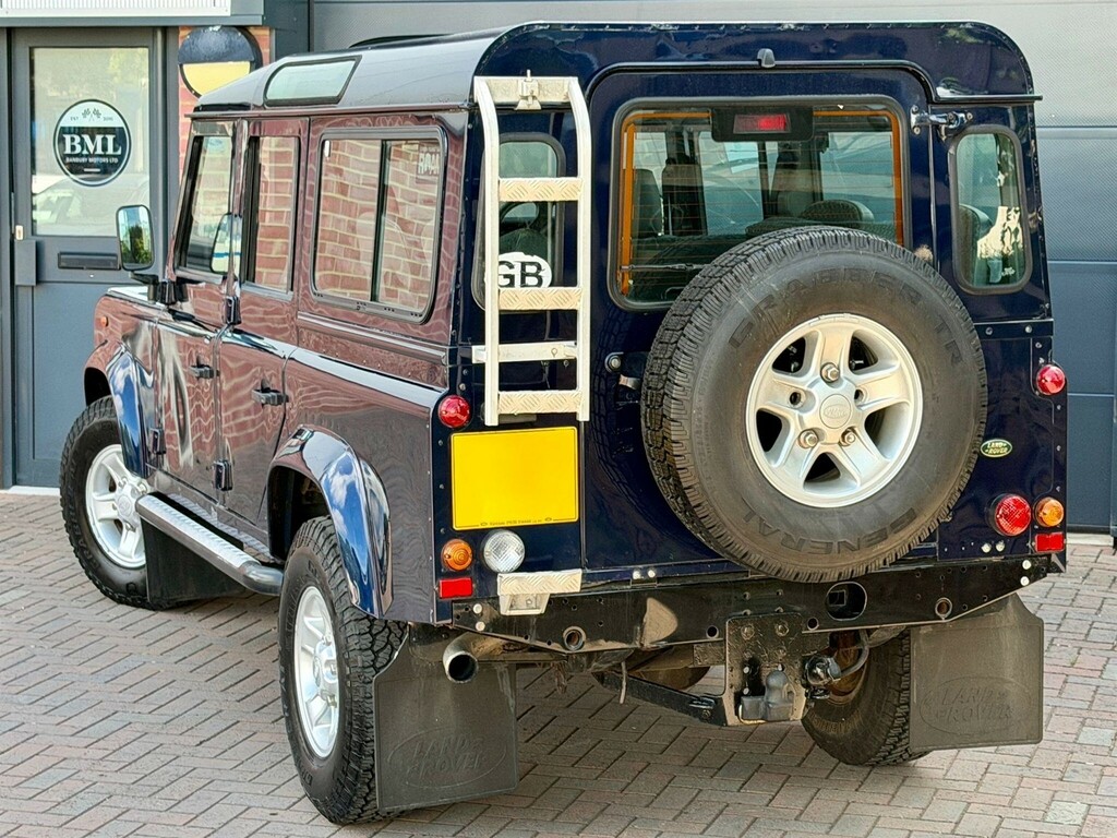 Land Rover Defender 110 110 2.5 Td5 County Green #6