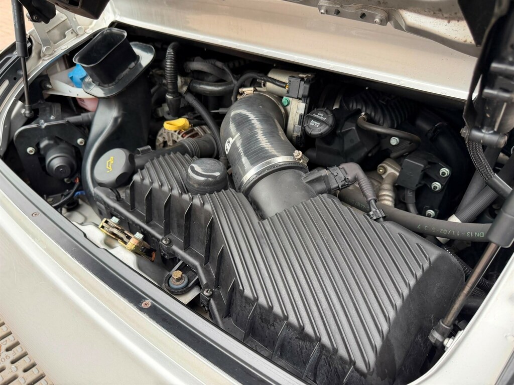 Porsche 911 3.6 996 Carrera 2 Cabriolet Silver #23