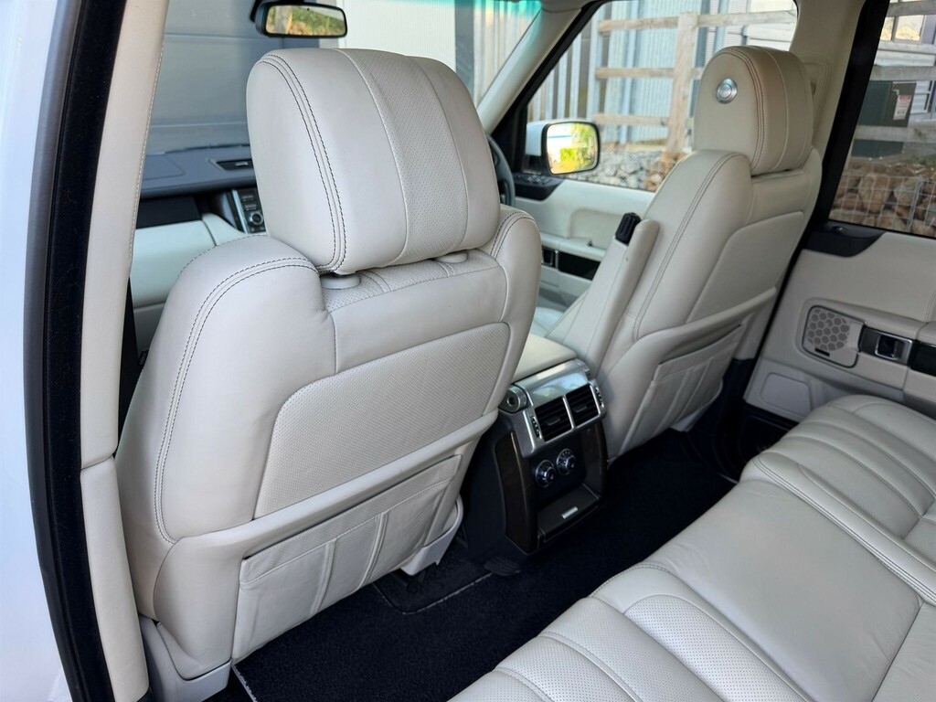 Land Rover Range Rover 4.4 Td V8 Vogue Black #27