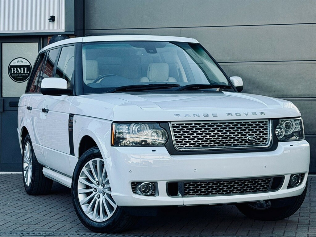 Land Rover Range Rover 4.4 Td V8 Vogue Black #4