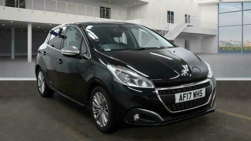 Peugeot 208 1.2 Puretech Allure Euro AF17WHS Black #3