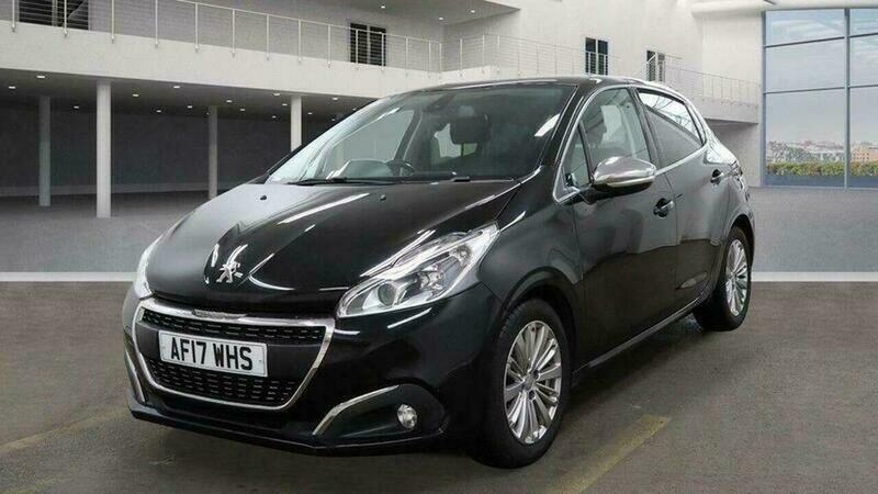Peugeot 208 1.2 Puretech Allure Euro AF17WHS Black #5