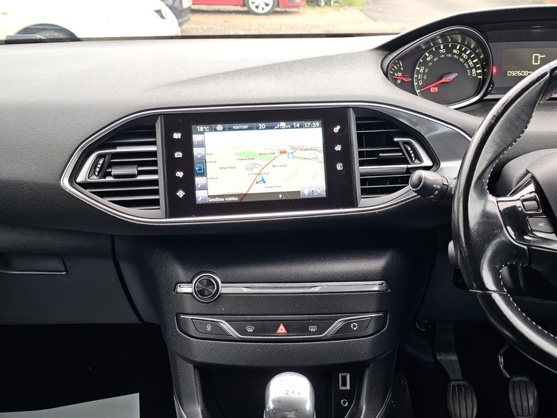 Peugeot 308 1.2 Puretech Allure Euro KY17OSU Silver #3