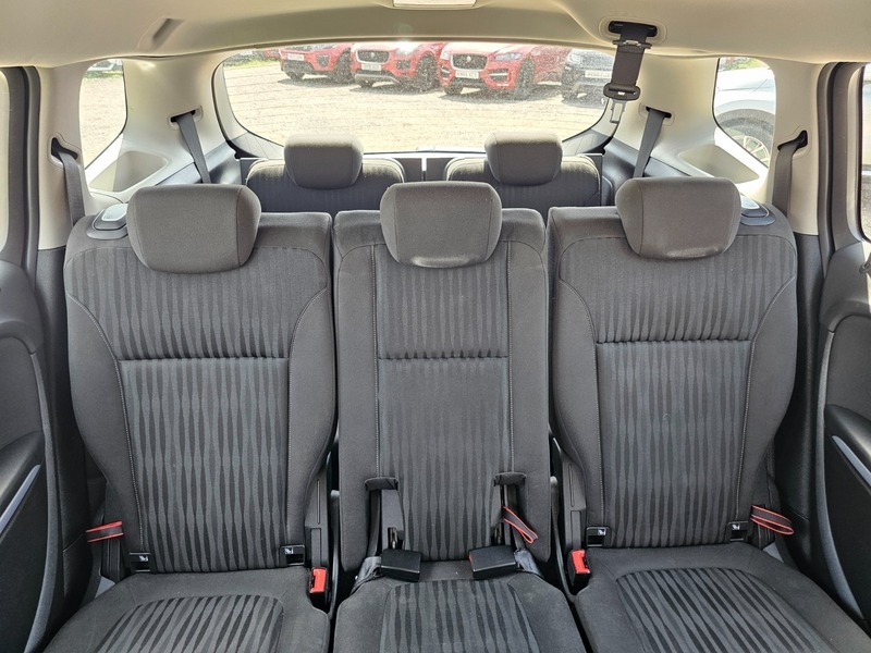 Vauxhall Zafira 1.4I Turbo Design Euro Red #4