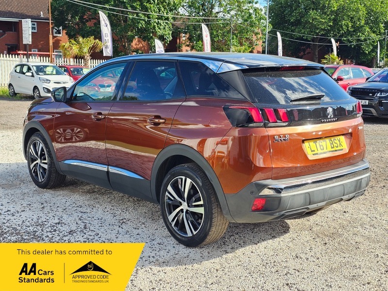 Peugeot 3008 1.2 Puretech Allure Eat LT67BSX Brown #6