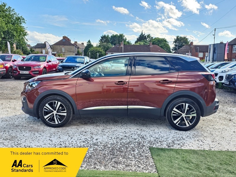 Peugeot 3008 1.2 Puretech Allure Eat LT67BSX Brown #5