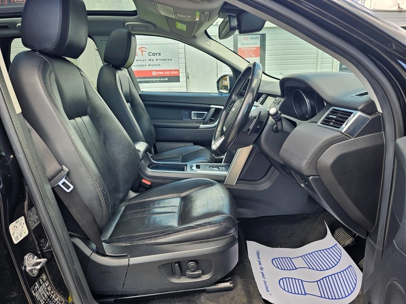 Land Rover Discovery Sport 2.0 Td4 Hse Black BW17VKE Black #5