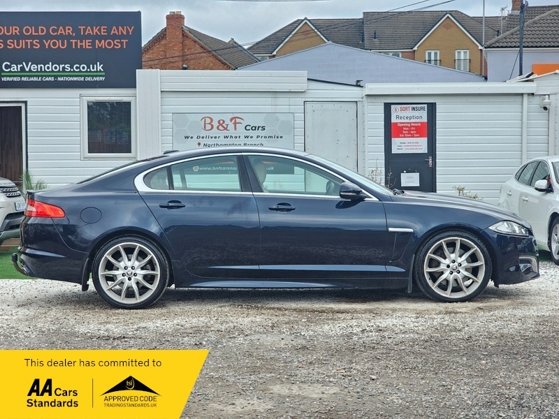 Jaguar XF 3.0D S V6 Premium YD61DLO Blue #4