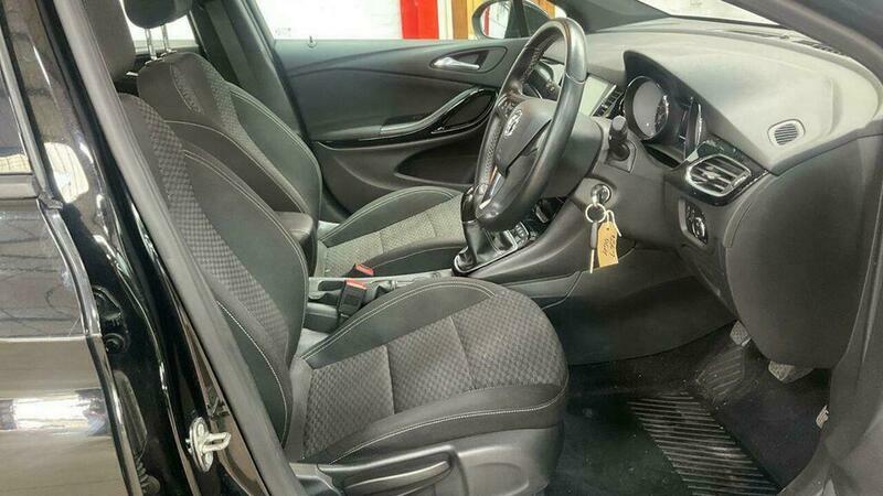 Vauxhall Astra 1.0I Turbo Ecoflex Sri Black #4