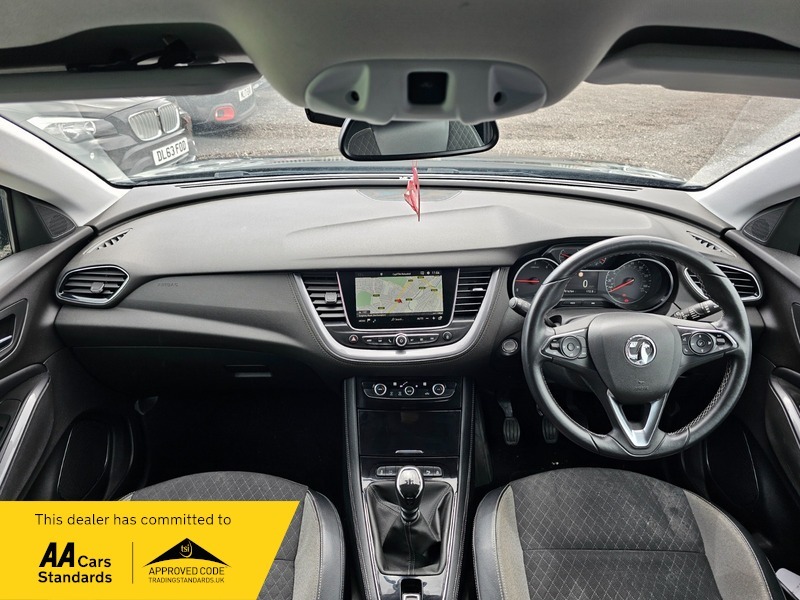 Vauxhall Grandland X 1.5 Turbo D Blueinjection Black #3