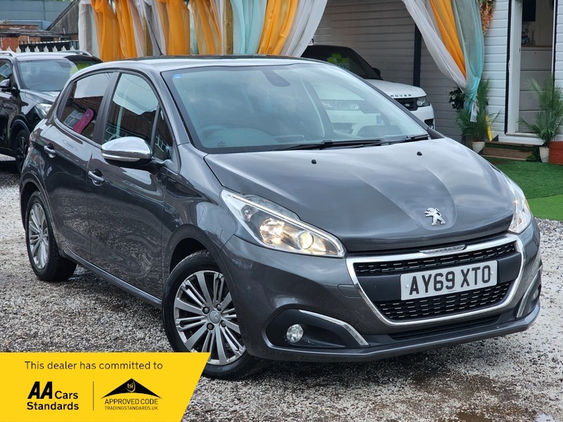 Peugeot 208 1.2 Puretech Signature Euro Grey