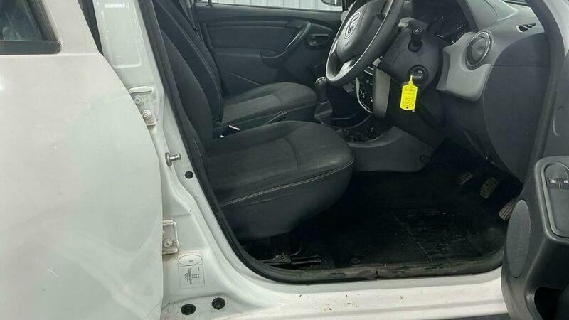 Dacia Duster 1.6 Access Euro 5 White #4