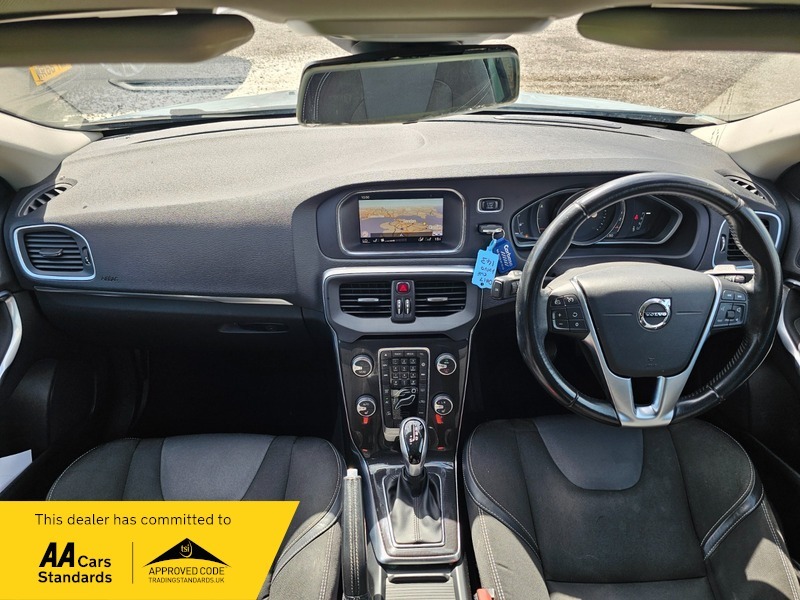 Volvo V40 2.0 D2 Momentum Nav DA17CWF Blue #3