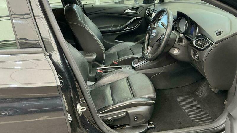 Vauxhall Astra 1.6 Cdti Blueinjection Elite FL66BDE Black #4