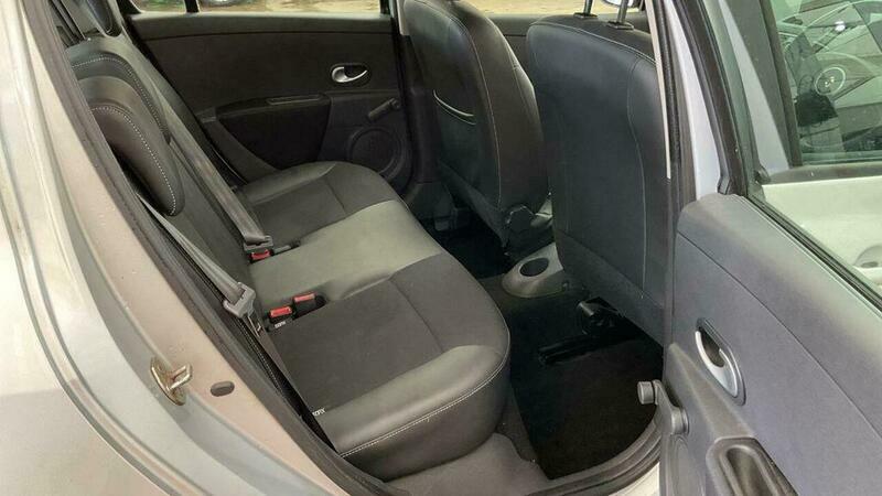 Renault Clio 1.5 Dci Dynamique Tomtom Silver #5