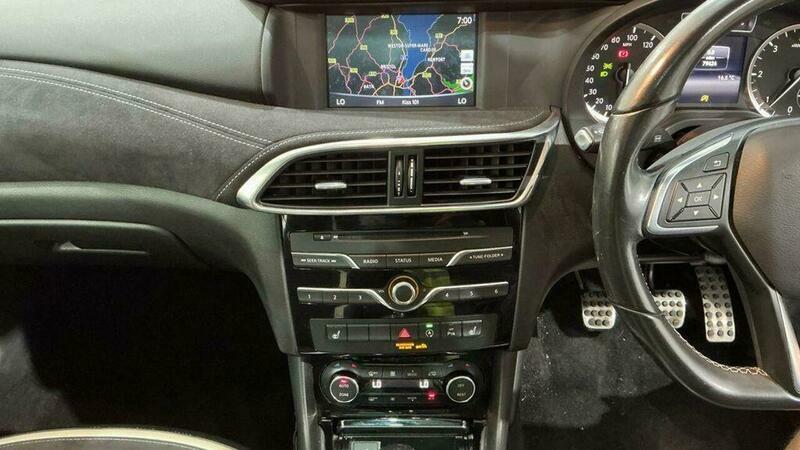 Infiniti Q30 1.5D Sport Euro 6 Black #3