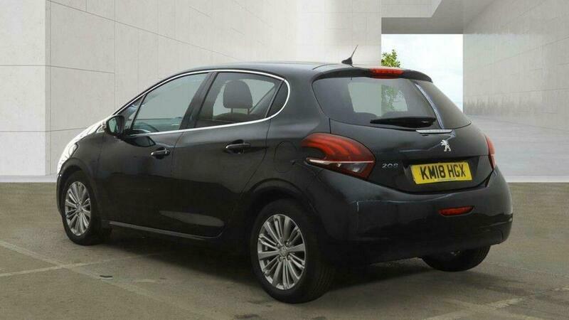 Peugeot 208 1.2 Puretech Allure Euro Black #5