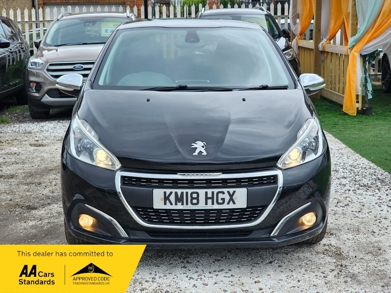 Peugeot 208 1.2 Puretech Allure Euro KM18HGX Black #2