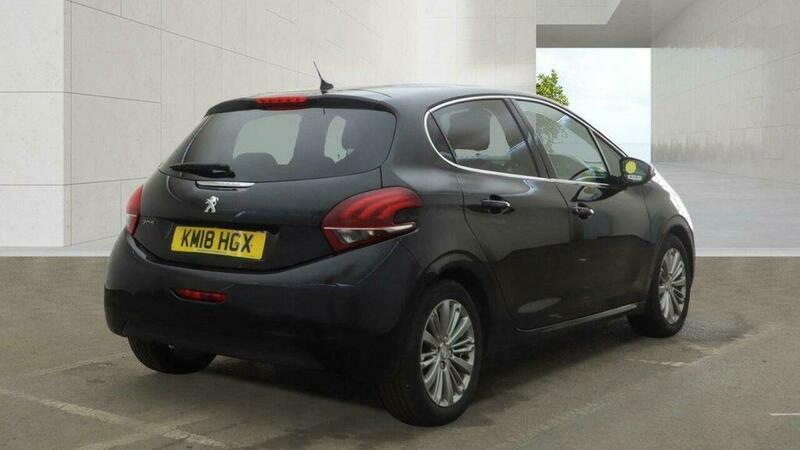 Peugeot 208 1.2 Puretech Allure Euro Black #6