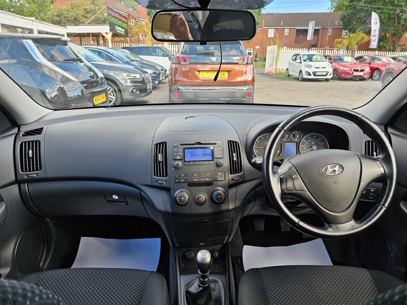 Hyundai I30 Classic Black #16