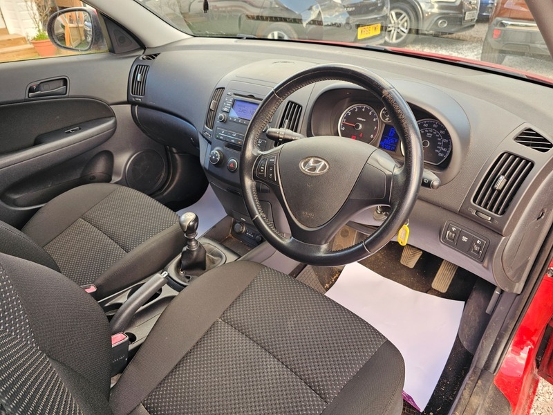 Hyundai I30 Classic Black #11