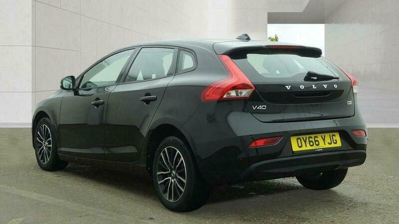 Volvo V40 2.0 D2 Momentum Euro Black #5