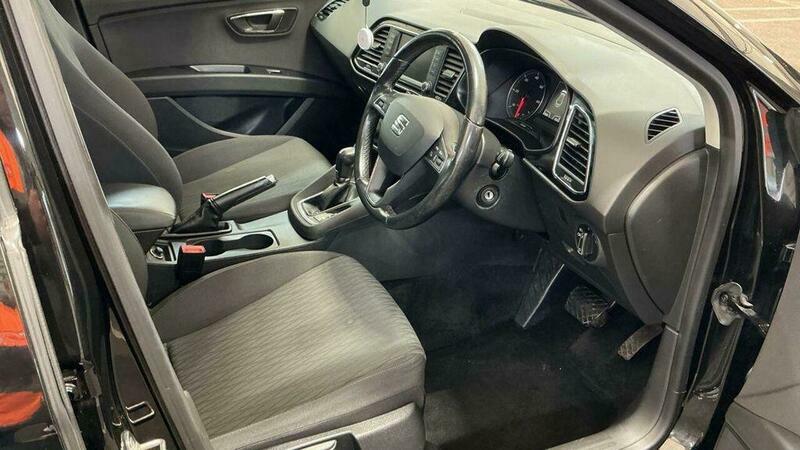 Seat Leon 1.6 Tdi Se Dynamic Black #5
