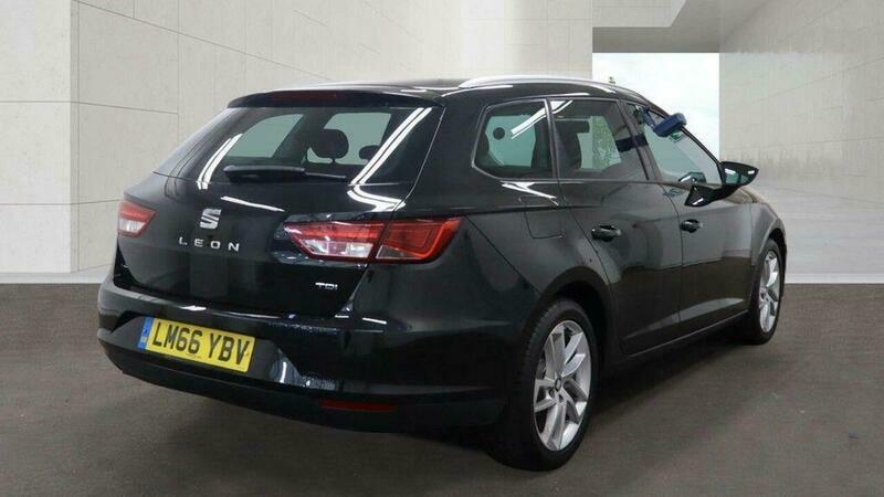 Seat Leon 1.6 Tdi Se Dynamic Black #4
