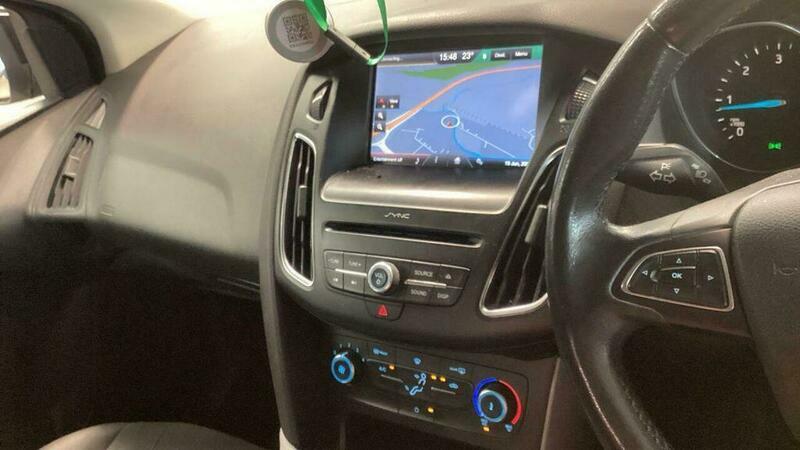 Ford Focus 1.5 Tdci Zetec Euro Black #3