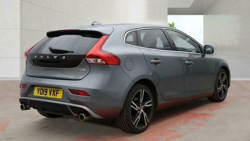 Volvo V40 2.0 T2 R-design Edition Grey #6