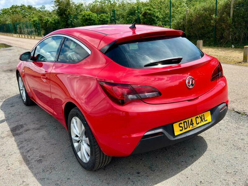 Vauxhall Astra GTC 1.4T 16V Sri Euro Red #4