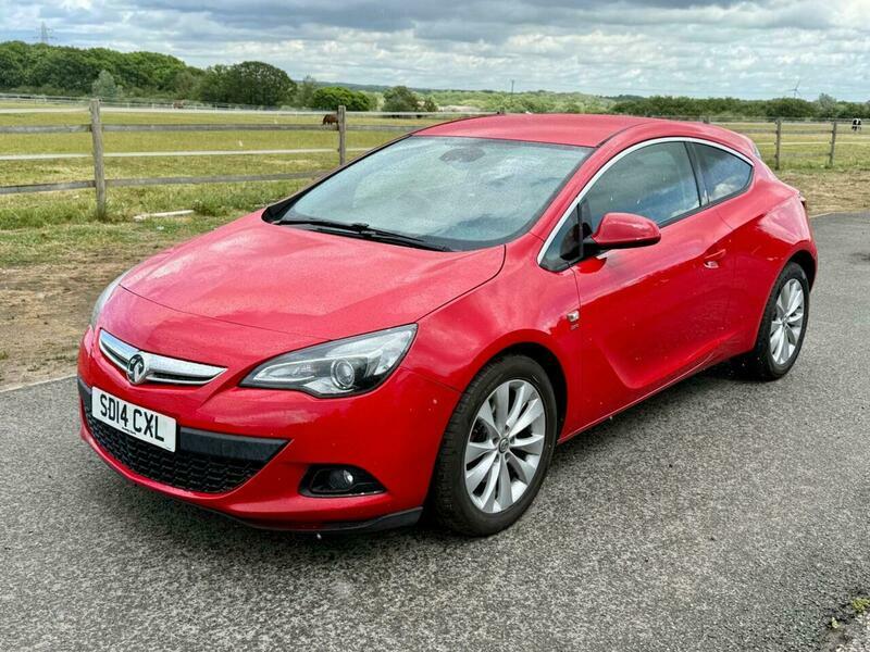Vauxhall Astra GTC 1.4T 16V Sri Euro Red #3
