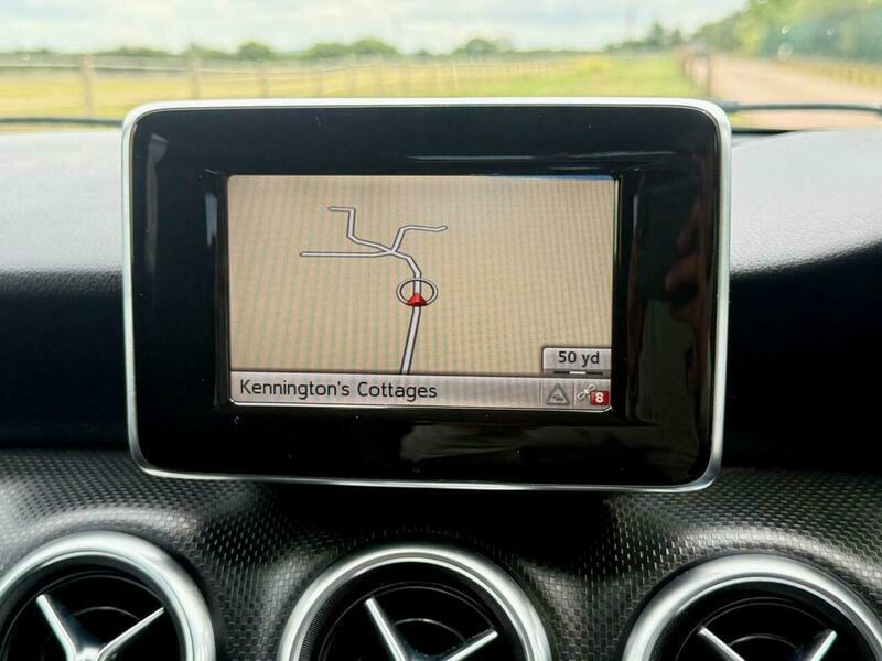 Mercedes-Benz A Class 1.5 A180 White #21