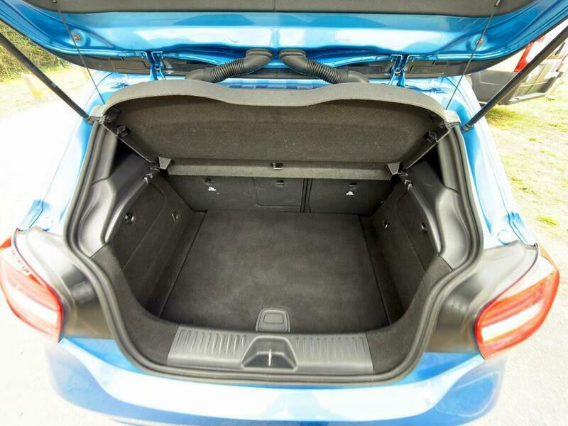Mercedes-Benz A Class 1.5 A180 White #23