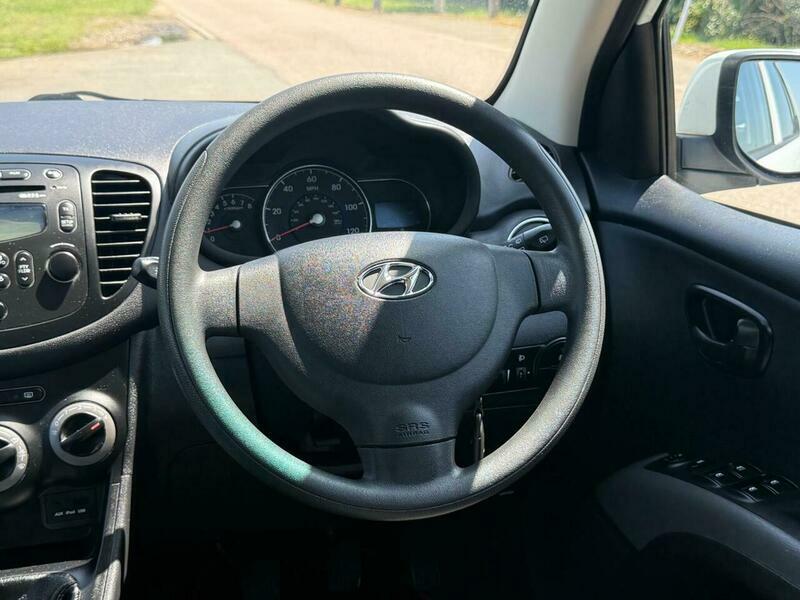Hyundai I10 Active 5-Door Red #16